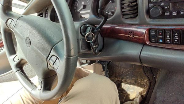 2004 Buick LeSabre Steering Column — photo 5