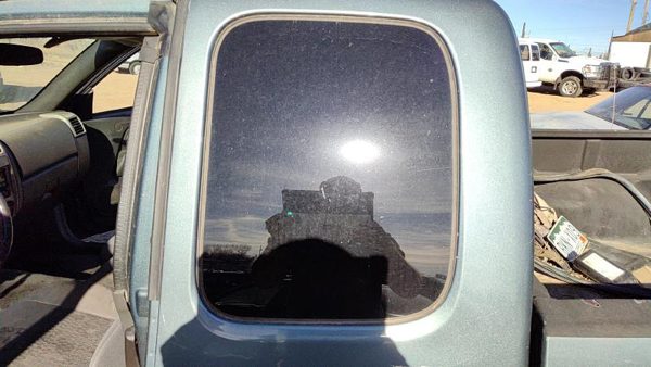 2004-2008 Gmc Canyon Driver Left Rear Side Window Door Glass Oem Back 15105359 — photo 2