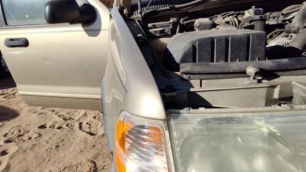 2003 Ford Explorer Fender RH B2 Harvest Gold Rust — photo 3