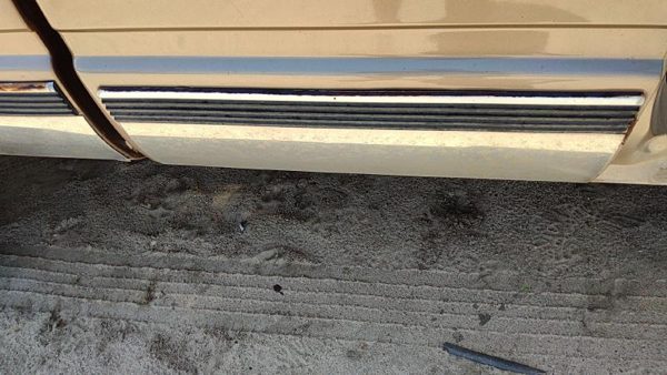 1995-1998 Silverado 2500 Passenger Right Rear Moulding On Cab Panel Oem — photo 1