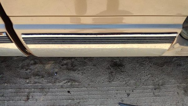 1995-1998 Silverado 2500 Passenger Right Rear Moulding On Cab Panel Oem — photo 3