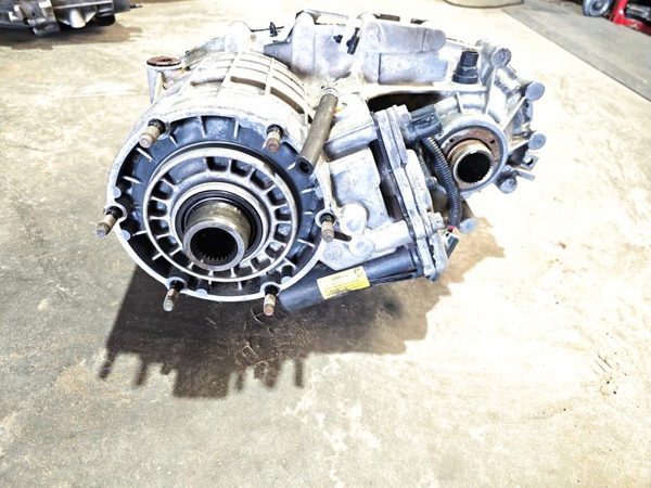 1999 Chevy Suburban Transfer Case Assembly Oem 4X4 4Wd Tcase Electric Shift — photo 6