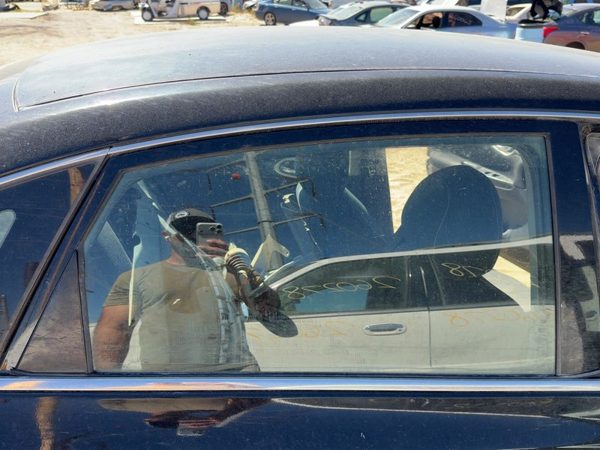 2014 Nissan Sentra Rear Door Glass/window RH — photo 1