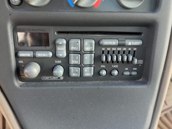 1996-2000 Pontiac Bonneville Stock Radio Oem Factory Stereo Cd Player 09380152 — photo 1