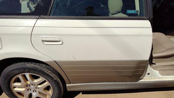 2000 Subaru Legacy Rear Door RH White 8Y3 — photo 4