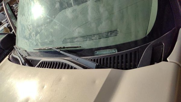 1999-2007 Silverado 1500 Windshield Wiper Cowl Vent Trim Panel Oem Cover — photo 1