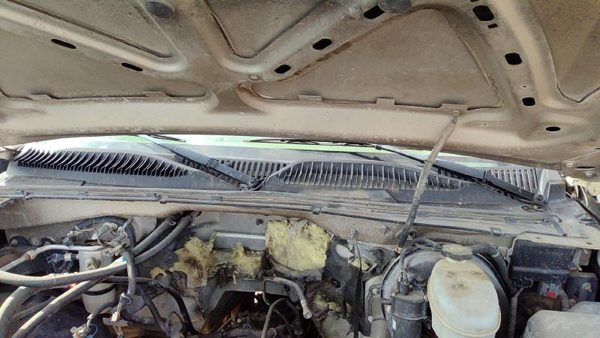 1999-2007 Silverado 1500 Windshield Wiper Cowl Vent Trim Panel Oem Cover — photo 3