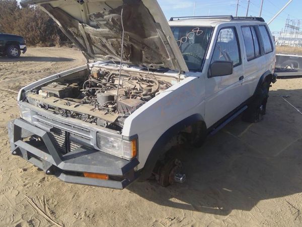 1995 Nissan Pathfinder — vehicle photo 4