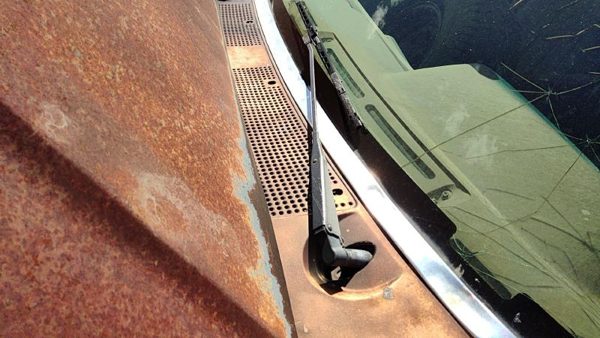 1988 Ford F150 Wiper Arm — photo 1