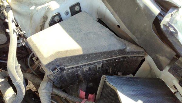 2010-2014 Subaru Legacy Outback Engine Fuse Box Power Distribution Panel 2.5L — photo 2