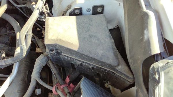 2010-2014 Subaru Legacy Outback Engine Fuse Box Power Distribution Panel 2.5L — photo 1