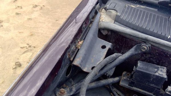 93-96 Cadillac Fleetwood Passenger Right Hood Hinge Assembly Oem Maroon 10109664 — photo 3