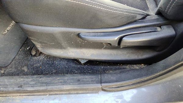 2012-2019 Nissan Versa Driver Left Side Seat Trim Panel Oem Charcoal G — photo 2