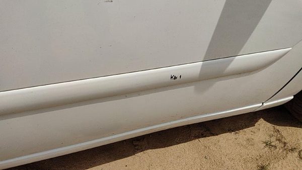 00-07 Focus Station Wagon Passenger Right Front Moulding From Door Trim Strip — photo 5