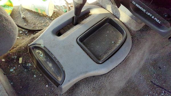 2000 Dodge Dakota Center Floor Console Oem 4X4 Gray Orm211azab — photo 2