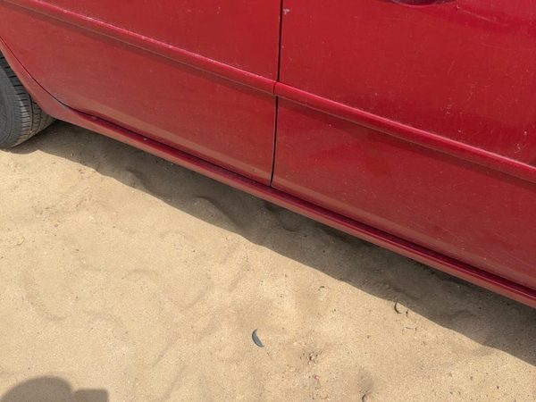 06-08 Impala Passenger Right Lower Rocker Panel Moulding Oem Precision Red 27U — photo 5