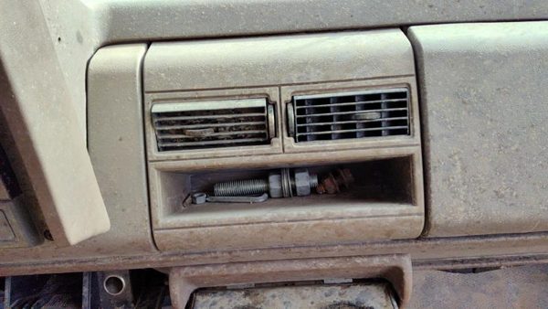 1992-1994 Chevy Silverado 1500 Center Dash Heater Vent Assembly Oem Ac Tan — photo 3