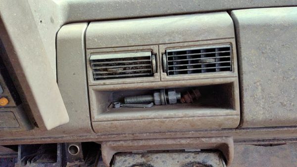 1992-1994 Chevy Silverado 1500 Center Dash Heater Vent Assembly Oem Ac Tan — photo 4
