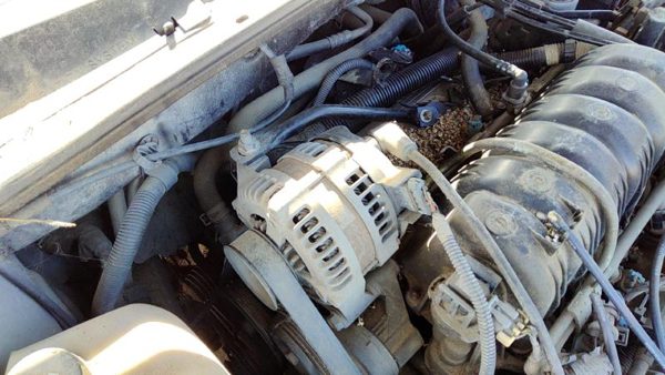 2004 Pontiac Bonneville Alternator 3.8L 15145637 — photo 2