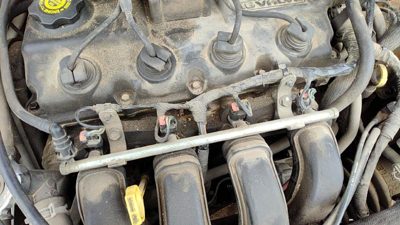 2004 Dodge Neon Complete Fuel Rail With Injectors Set Loaded Oem 2.0L 04891573Aa